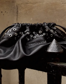  POCHETTE TWIN À ŒILLETS NOIRE PIERRE HARDY